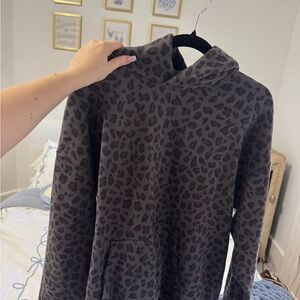 NWOT Abercrombie Gray Leopard Print Hoodie